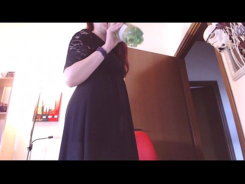 ❤️ Un escravo sumiso que adora as bragas sucias e deliciosas vese obrigado a masturbarse despois de ver este vídeo! ☑ Sexo a nós gl.befuck-net.ru ☑