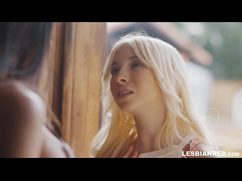 ❤️ A nena chega a casa uns meses despois e acaba comendo o coño da súa madrastra ☑  Sexo a nós gl.befuck-net.ru ☑
